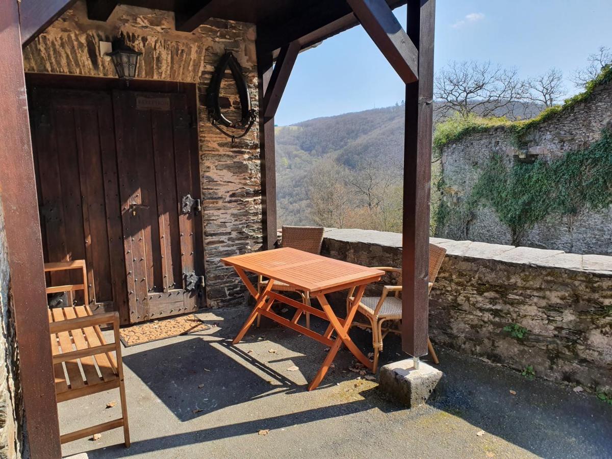 Ferienwohnung Am Burggraben auf der Sauerburg Sauerthal Exterior foto